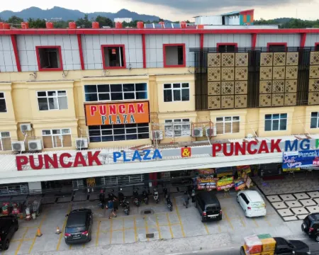Puncak MG Hotel Hotels in Bukitintan