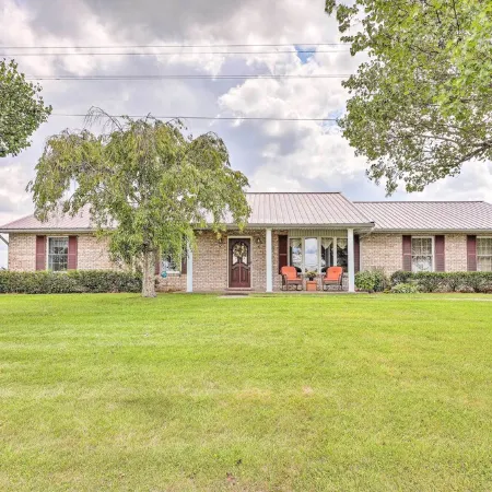 Charming Williamstown Retreat w/ Private Yard