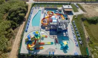 Selini Suites & Waterpark - Family