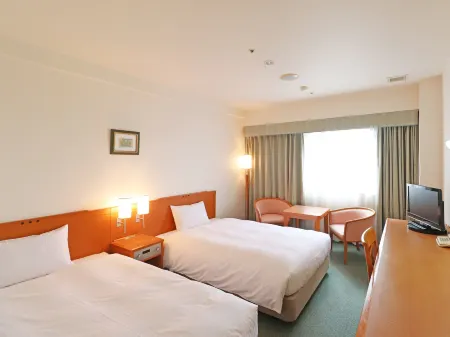 Hotel Atlas Отели рядом со станцией JR Nakayama Station