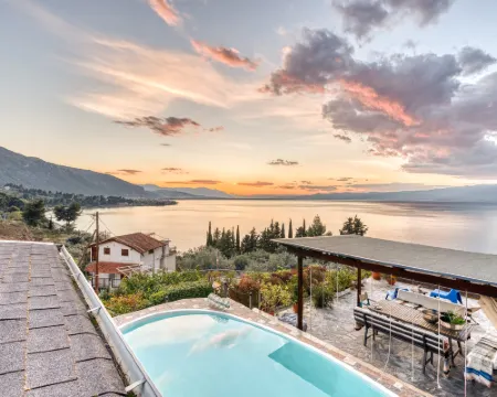 Magical View, Villa Asproneri, Kamena Vourla Hotels in Molos-Agios Konstantinos
