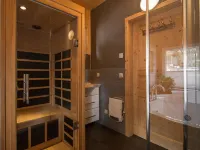 #16 Mit IR-Sauna&Sprudelbad Innen - Parkplatz