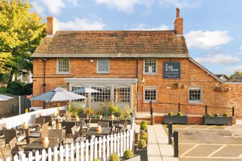 The Knife & Cleaver Hotels in Houghton Conquest