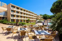 Hotel Aurora Plava Laguna فنادق في Katoro