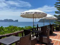 Hip Seaview Resort @ Phi Phi Hoteles cerca de Cueva del Vikingo