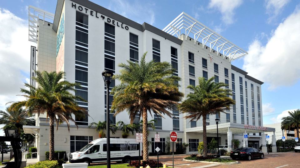 Hotel Dello Fort Lauderdale Airport, Tapestry Collection by Hilton