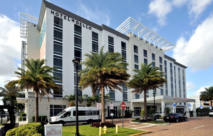 Hotel Dello Fort Lauderdale Airport, Tapestry Collection by Hilton