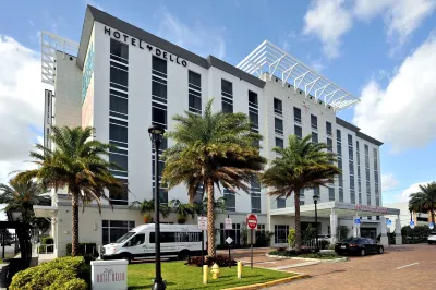 Hotel Dello Fort Lauderdale Airport, Tapestry Collection by Hilton