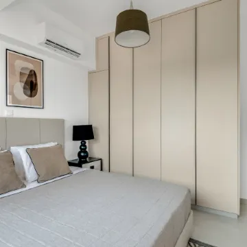 Sanders Elgio - Charming Studio with Balcony