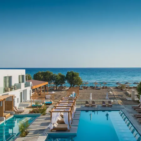 Paralos Lifestyle Beach Adults Only Отели рядом с достопримечательностью «Пляж Амудара»