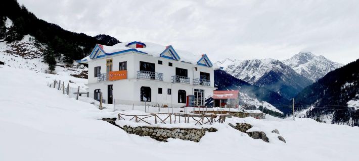 Zostel Rajgundha Hotels in Kangra