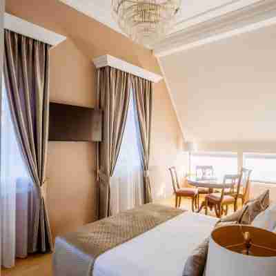 Grand Hotel Karel V Rooms