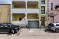 3225 La Trozzella公寓 by Barbarhouse