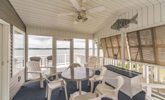 Lake-Front Luxury 5Bdrm on Kentucky Lake - JZ Vacation Rentals