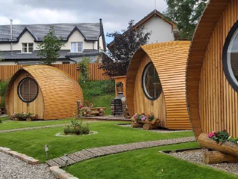 Eriskay Guest House and Aviemore Glamping