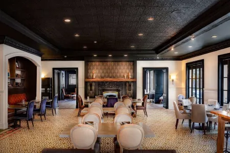 The Lindy Renaissance Charleston Hotel