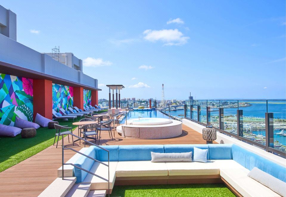 1. 오키나와 프린스..