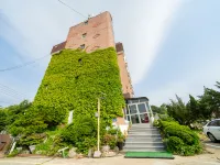 Incheon (Seokmodo) Hotel ボムンサテンプル周辺のホテル
