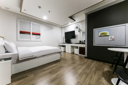 Boryeong (Daecheon) QQ Motel Отели рядом со станцией Станция Нампо