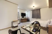 Gunsan Dubai Drive-in Motel Hotels near Gyeongamdong Railroad Town