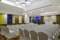 Kalyan Grand - a business hotel - parcheggio