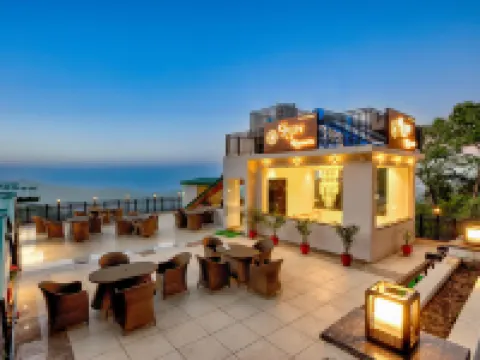 Luxe Resorts - Centrally Heated Air Conditioned Hotel in the Heart of Kasauli Hotels in Solan