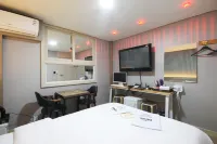 Gwangju Songjeong Station Spede Hotels near Gwangjusongjeong Station