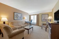 Best Western Plus Emerald Isle Hotel