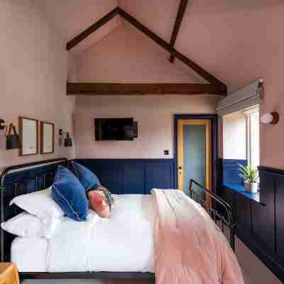 The Queens Chew Magna Rooms