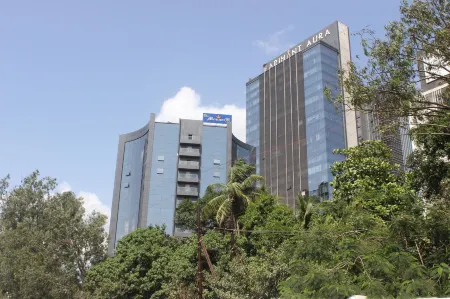 The Monarch Turbhe Отели рядом со станцией Vashi Railway Station