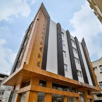 7 Orbit Hotel, Surat