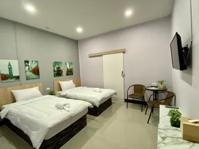 Sweet Hug Hotel Hotels in Si Prachan