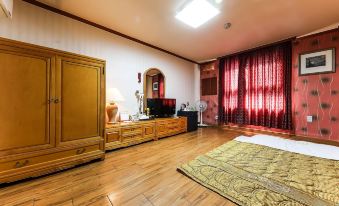 Kyungha Spa Hotel - Housity