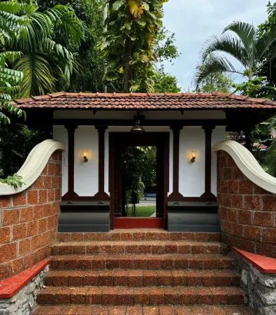 The Isle by Area 707 Отели рядом со станцией Aluva Railway Station