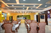 Hotel Navraj Palace