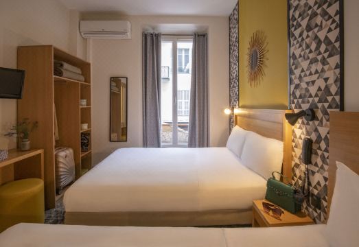 호텔 드오스탕드 로비