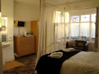 The Lyndsay Guest House