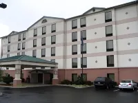 Holiday Inn Express & Suites Charleston-Southridge Hotels near Simpson Memorial Methodist Episcopal Church