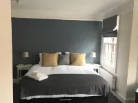 Botley Townhouse Hotels in Northmoor