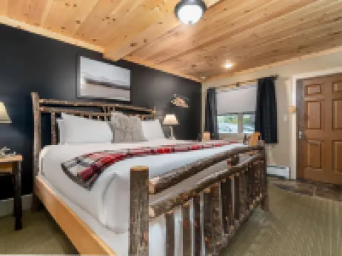 The Alpine Lodge Hotels in Johnsburg