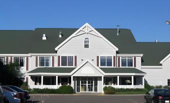 Country Inn & Suites by Radisson, Chippewa Falls, WI