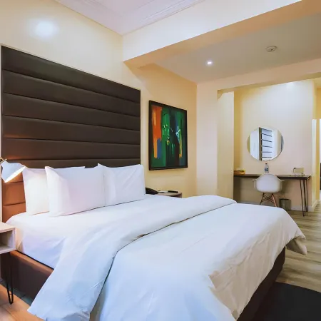 Maple Hotel