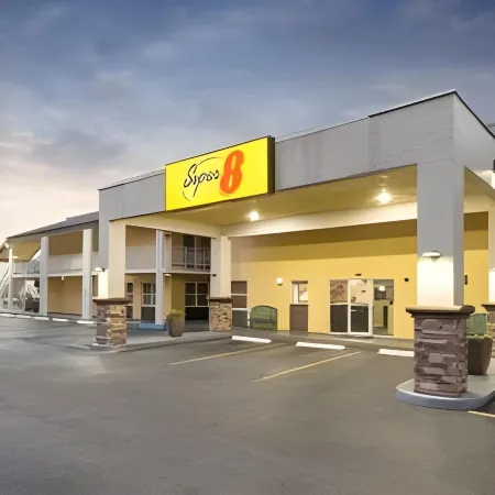Super 8 by Wyndham Ellenton Bradenton Area