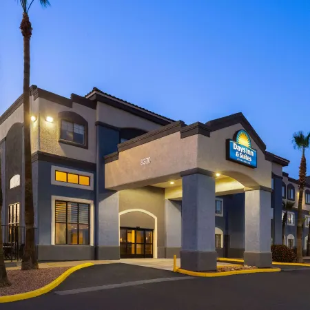 Days Inn & Suites by Wyndham Tucson/Marana