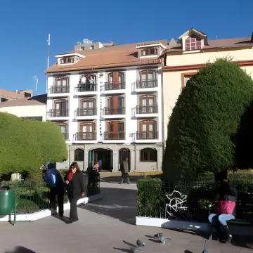 Hotel Hacienda Plaza de Armas Отели в г. Пуно