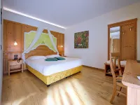 Hotel Garni la Vigna - Adult Friendly Hotel dekat Cantina Rotari