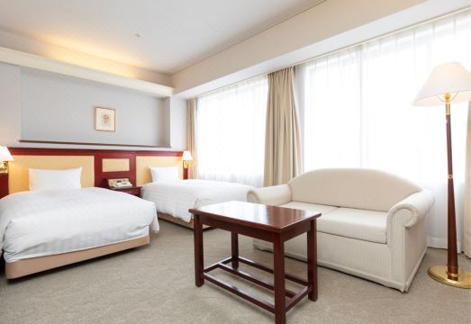 1. 호텔 모나크 돗..