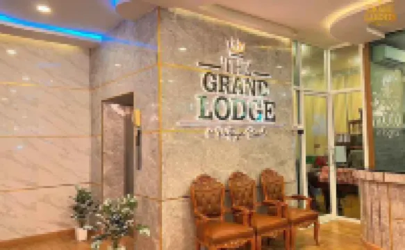 The Grand Lodge Pattaya ที่พักพัทยา โรงแรมในถนนเลียบชายหาดพัทยา