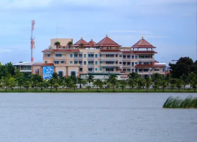 Kwanruen Park Hotel Hôtels à : Mueang Nakhon Ratchasima District