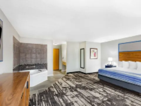 AmericInn by Wyndham Pella Hotels in Pella